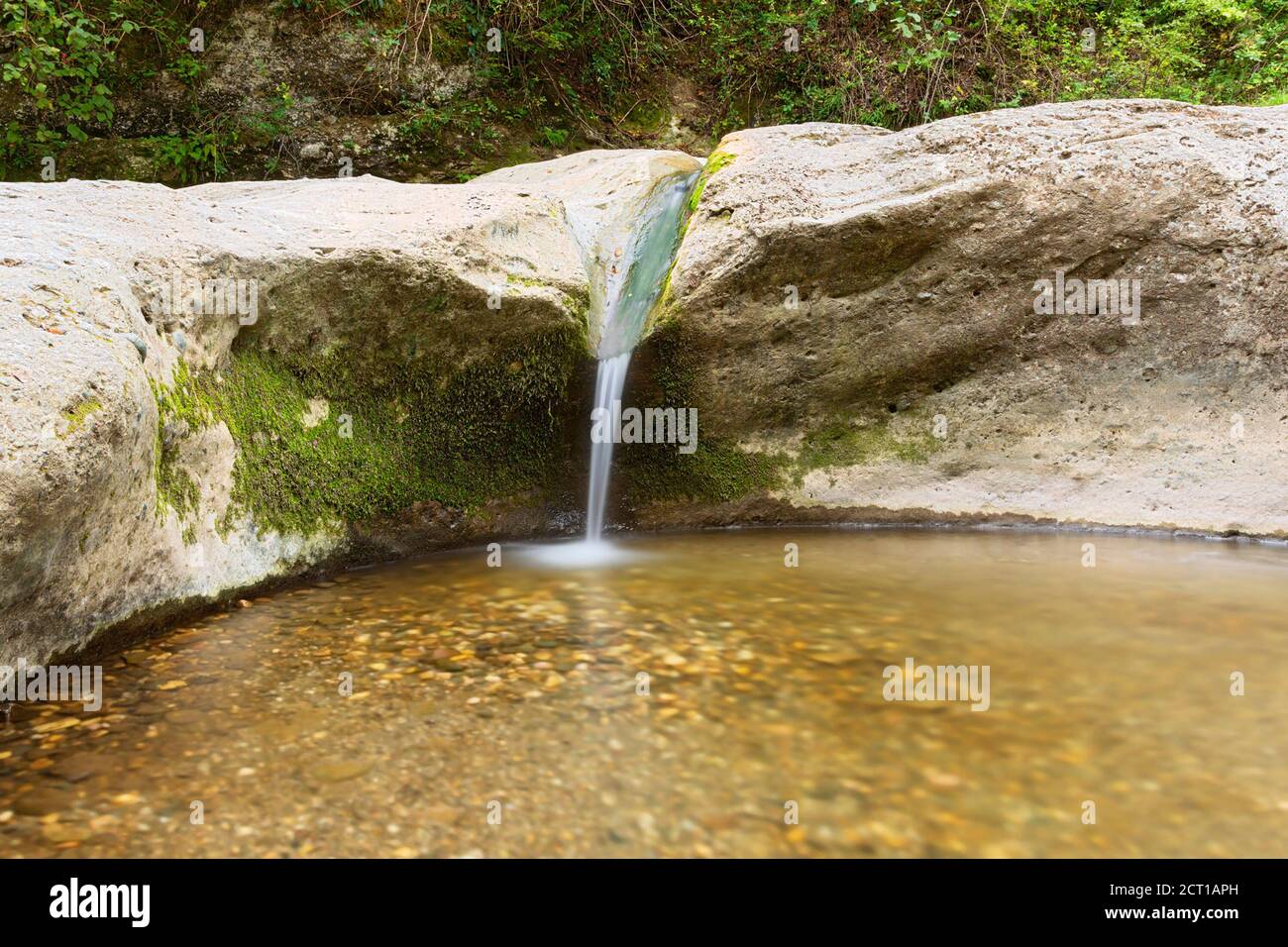 Détail de la cascade dans les montagnes Apuseni à la Gavane Banque D'Images