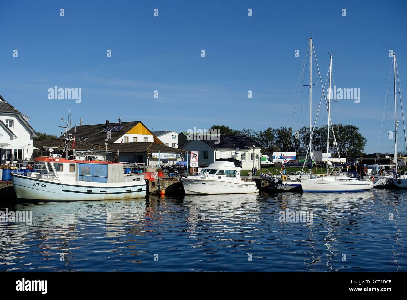 Harbour Hiddensee, Ruegen, Mecklenburg-Ouest Pomerania, Allemagne Banque D'Images