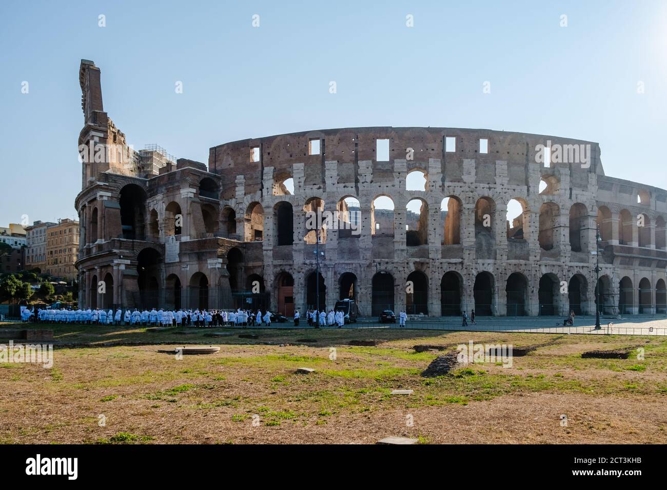 Vue sur le Colisée de Rome et le soleil du matin, Italie, Europe Banque D'Images
