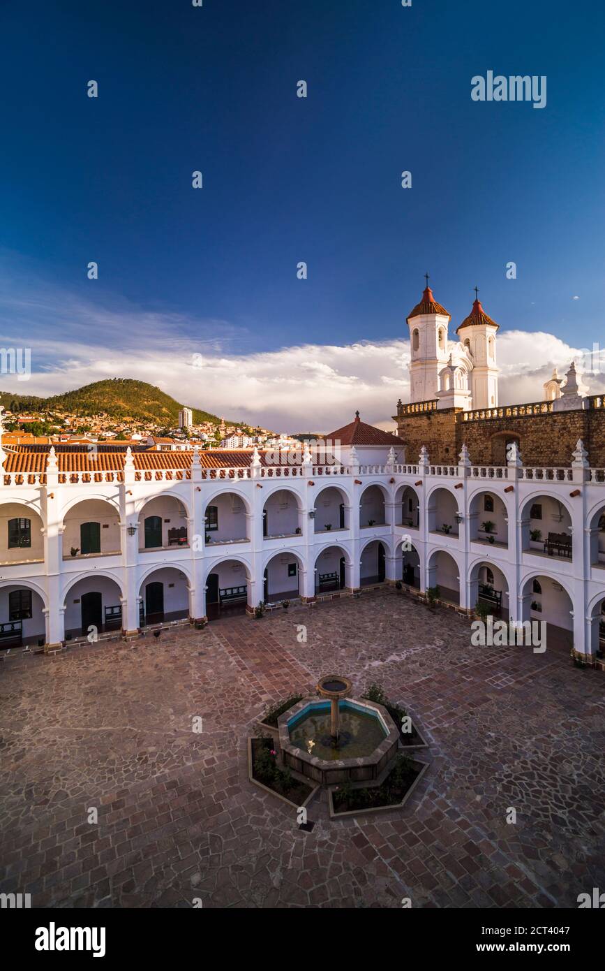 Universidad San Francisco Xavier de Chuquisaca (Université de Saint Francis Xavier), ville historique de sucre, site du patrimoine mondial de l'UNESCO, Bolivie, Amérique du Sud Banque D'Images