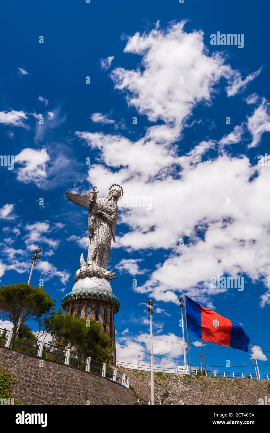 Statue de la Vierge de Quito, colline El Panecillo, ville de Quito, Équateur, Amérique du Sud Banque D'Images