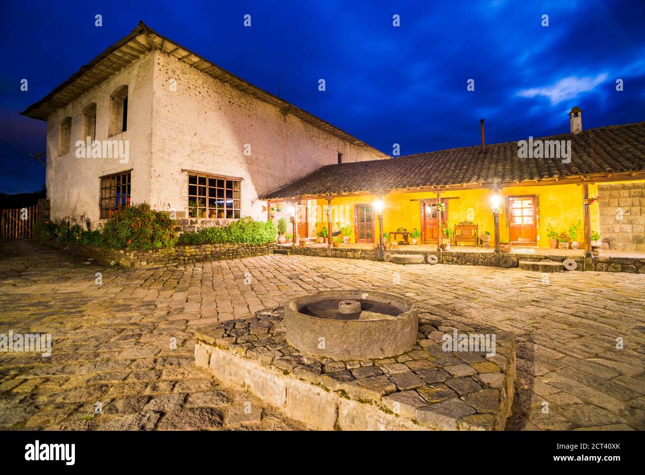 Cour à l'Inca Hacienda San Agustin de Callo, hôtel boutique de luxe près du parc national de Cotopaxi, Equateur, Amérique du Sud Banque D'Images