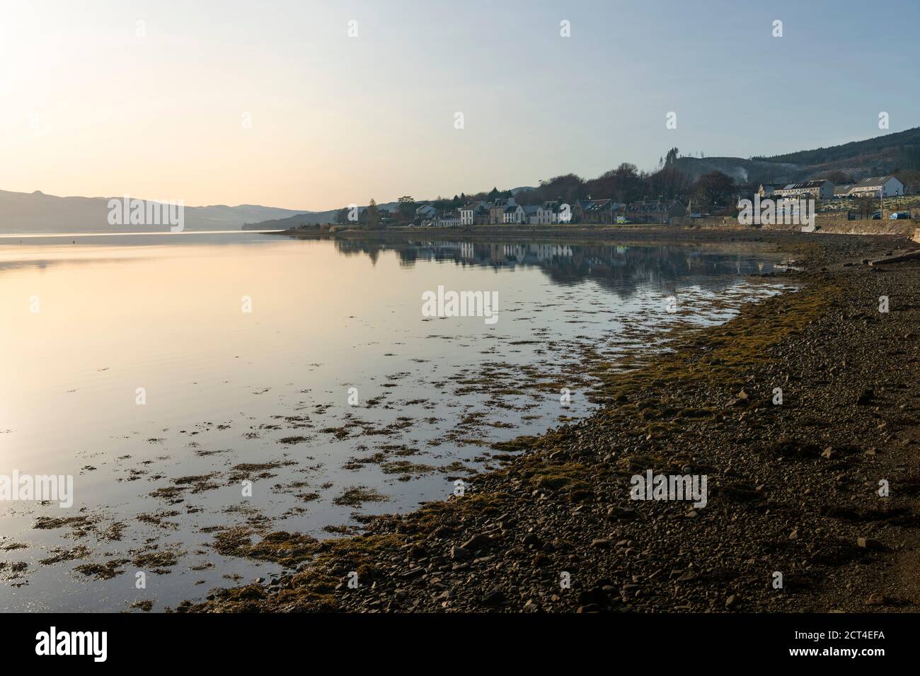 Loch Fyne au lever du soleil, vue d'Inveraray, Argyll et Bute, Highlands d'Écosse, Royaume-Uni, Europe Banque D'Images