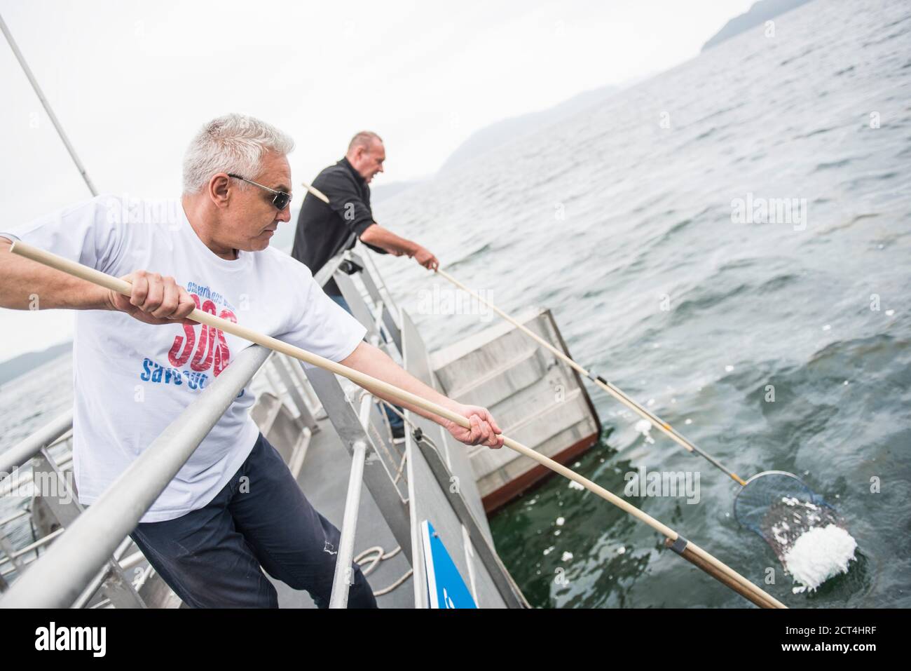 Seekuh sur un nettoyage de l'océan géré par l'organisme caritatif One Earth One Ocean, Hong Kong, Chine Banque D'Images