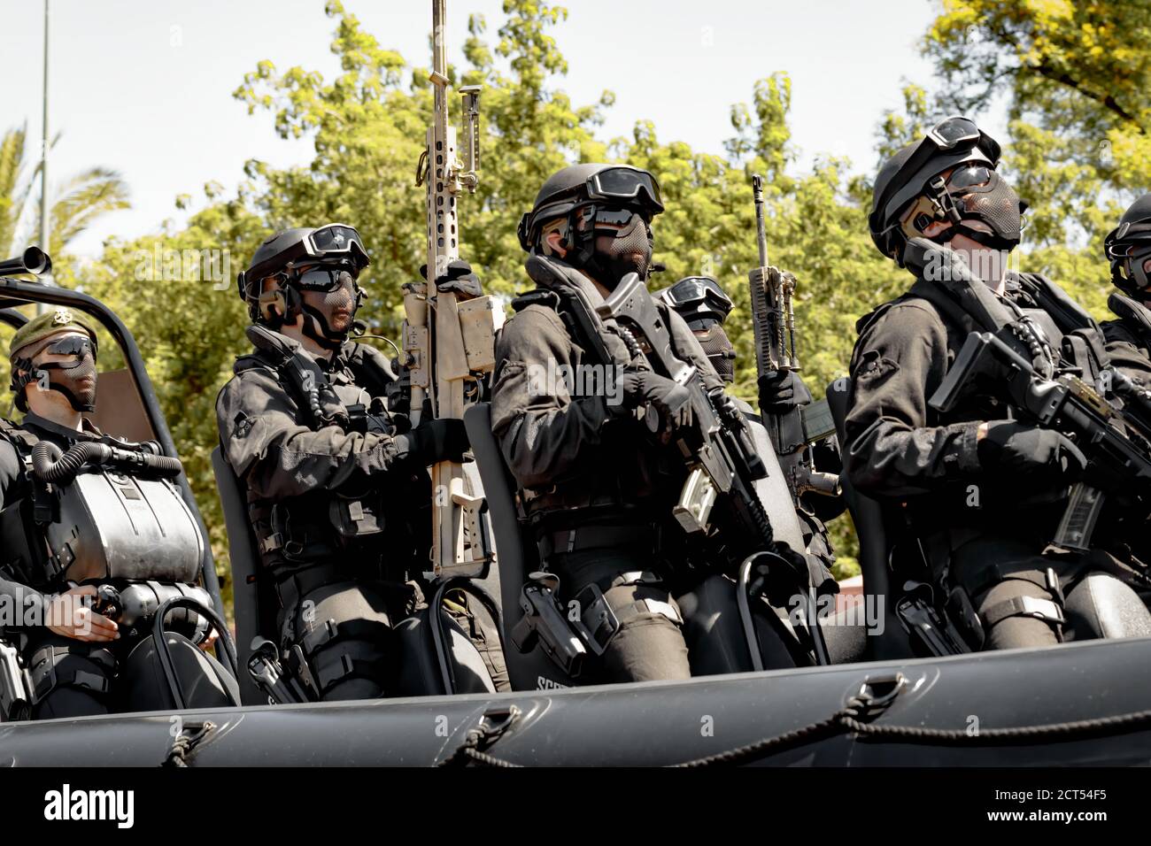 Force navale spéciale de guerre. Unités d'infanterie de marine lors de l'exposition de la Journée des forces armées espagnoles à Séville, Espagne Banque D'Images