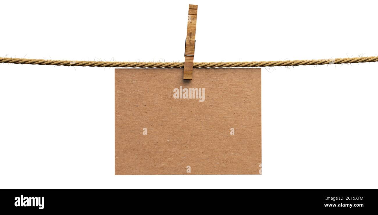 Papier kraft blanc brun tenant sur une corde avec une découpe en bois sur fond blanc. Carte vide, étiquette, modèle d'étiquette. illustration 3d Banque D'Images