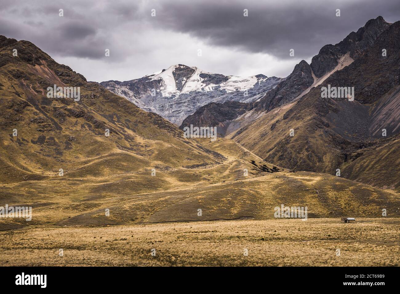 Le col de la Raya, un col de 4 335 m entre la région de Cusco et la région de Puno, Pérou, Amérique du Sud Banque D'Images