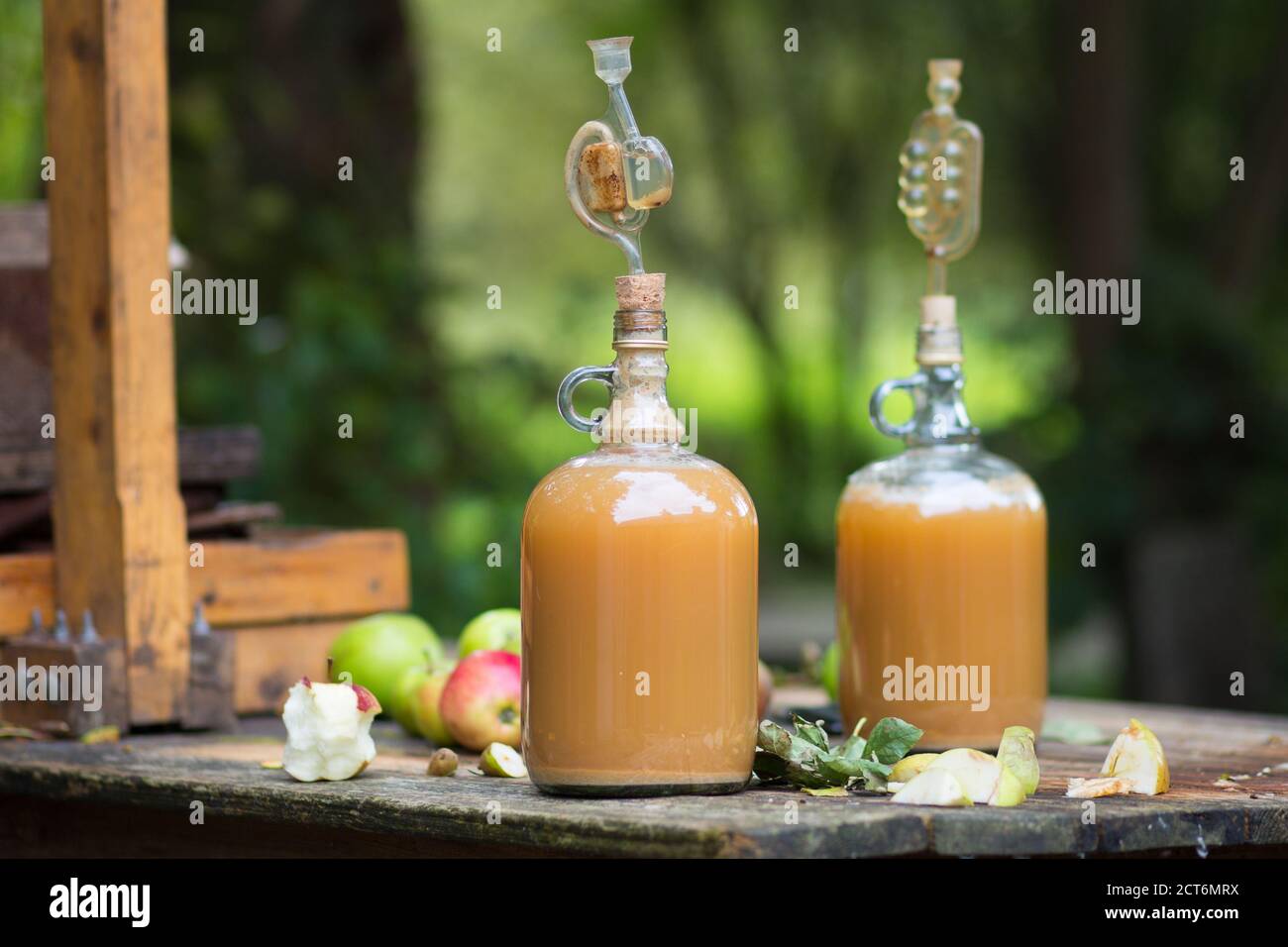 Cidre traditionnel fabriqué à la main Banque D'Images