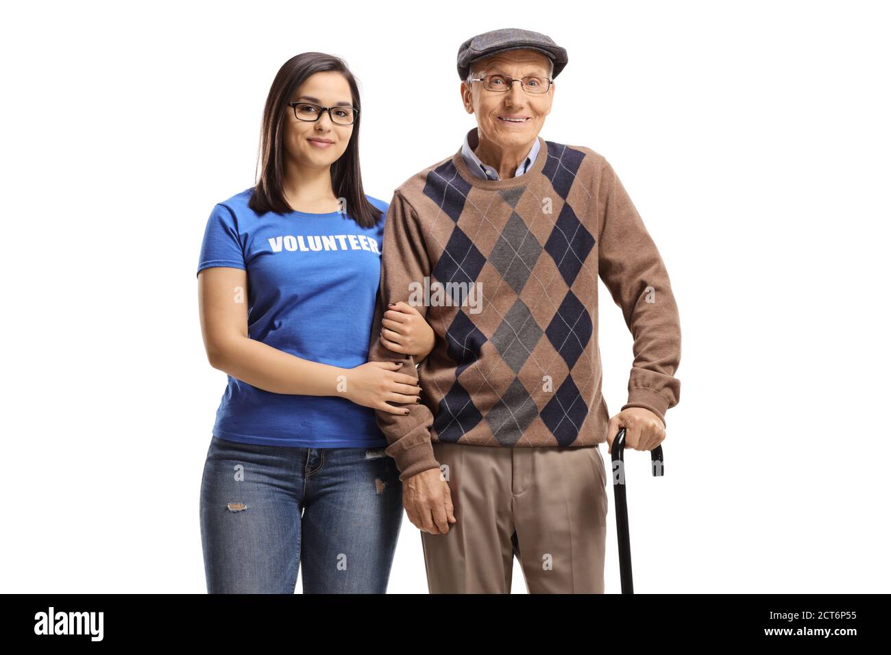 Femme bénévole debout avec un retraité de sexe masculin avec un canne à pied isolée sur fond blanc Banque D'Images