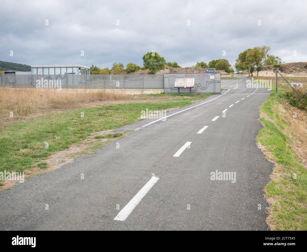 Entrée du site archéologique d'Iruna-Veleia, Villodas, Alava, Espagne Banque D'Images