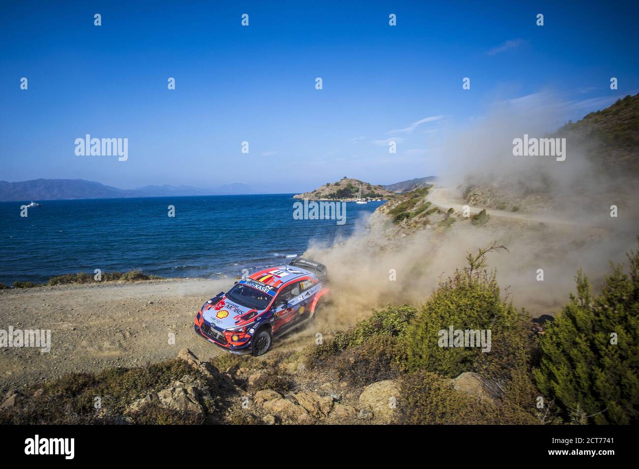 11 NEUVILLE Thierry (bel), GILSOUL Nicolas (bel), Hyundai i20 coupe WRC, Hyundai Shell MOBIS WRT, action lors du Rallye 2020 de Turquie, 5e tour de Banque D'Images
