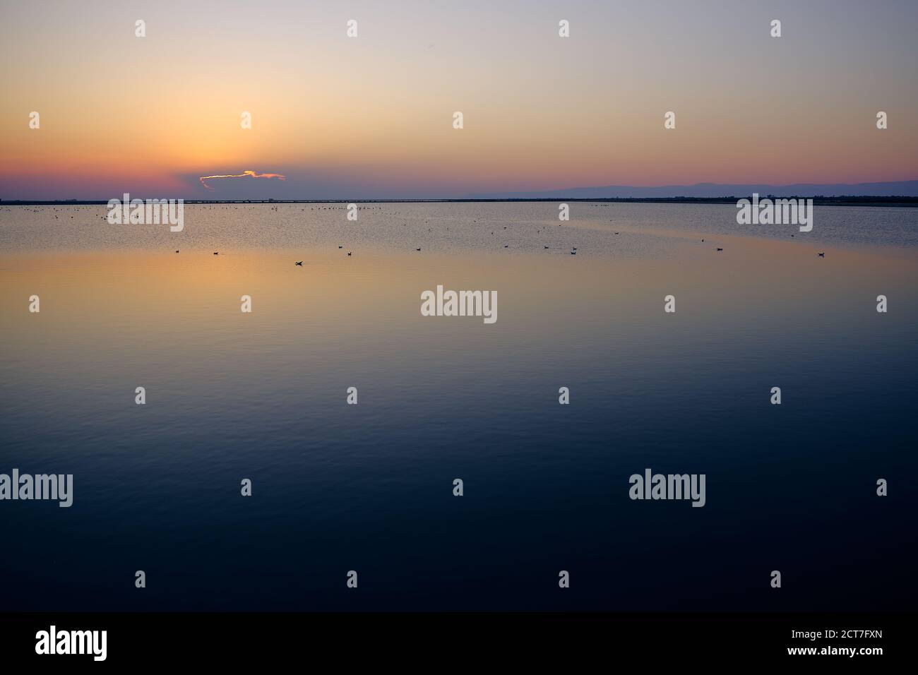 Des couleurs magnifiques du coucher de soleil dans la saumure Banque D'Images