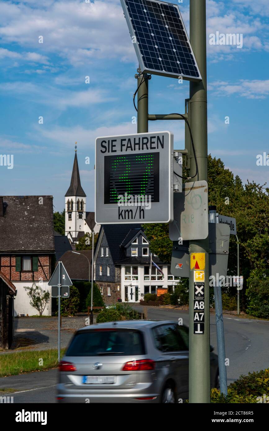 Erste hilfe kasten für autos -Fotos und -Bildmaterial in hoher Auflösung –  Alamy