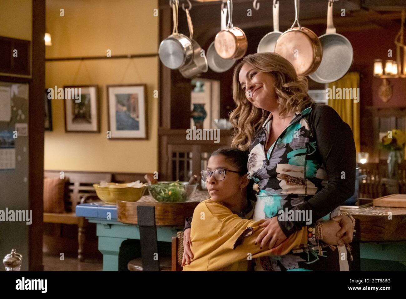 JULIE ET LES FANTÔMES, (alias JULIE et LES FANTÔMES), de gauche à droite Madison Reyes, Alison