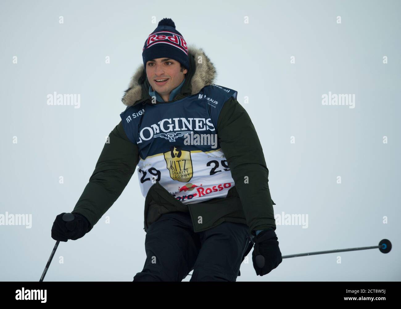Carlos Sainz participe à la course de ski de la Charité “Kitz Trophy” à Kitzbuhel, en Autriche. Crédit photo : Mark pain / Alamy Banque D'Images