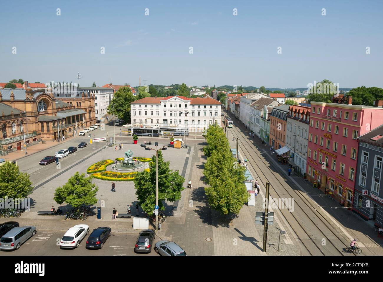 Allemagne, Schwerin, station square Banque D'Images