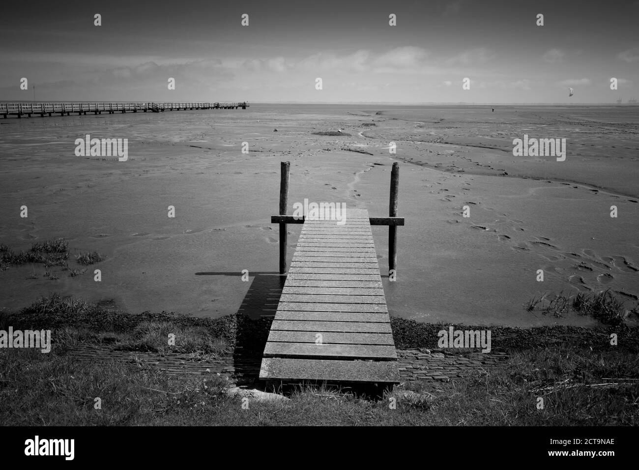 Allemagne, Basse-Saxe, l'Est de la Frise, la jetée à marée basse Banque D'Images