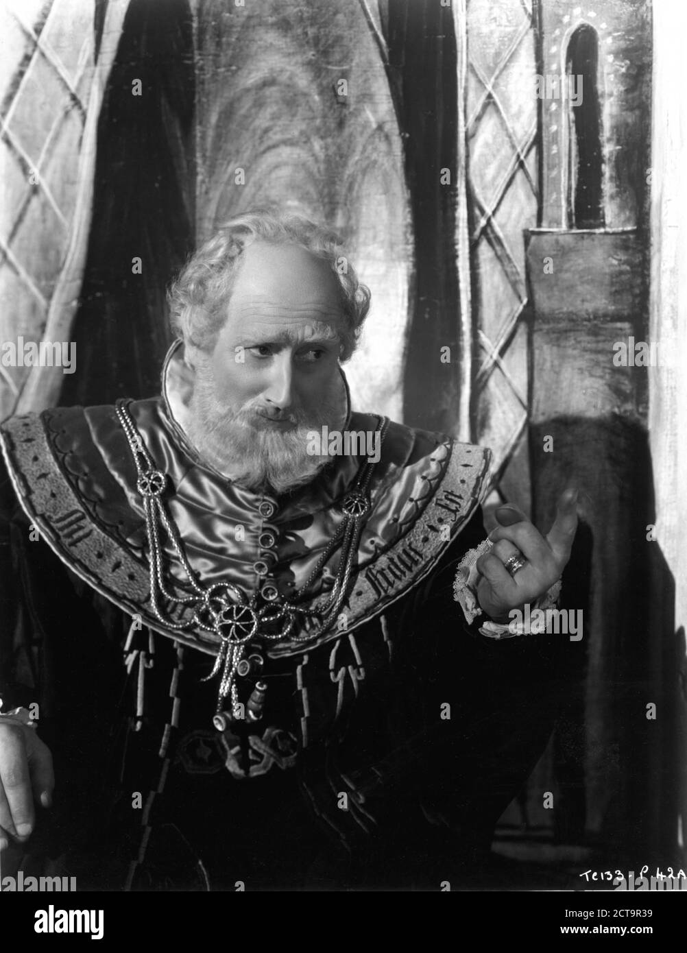 FELIX AYLMER Portrait comme Polonius dans HAMEAU 1948 réalisateur LAURENCE OLIVIER joue William Shakespeare musique William Walton Two Cities films / distributeurs de films généraux (GFD) Banque D'Images