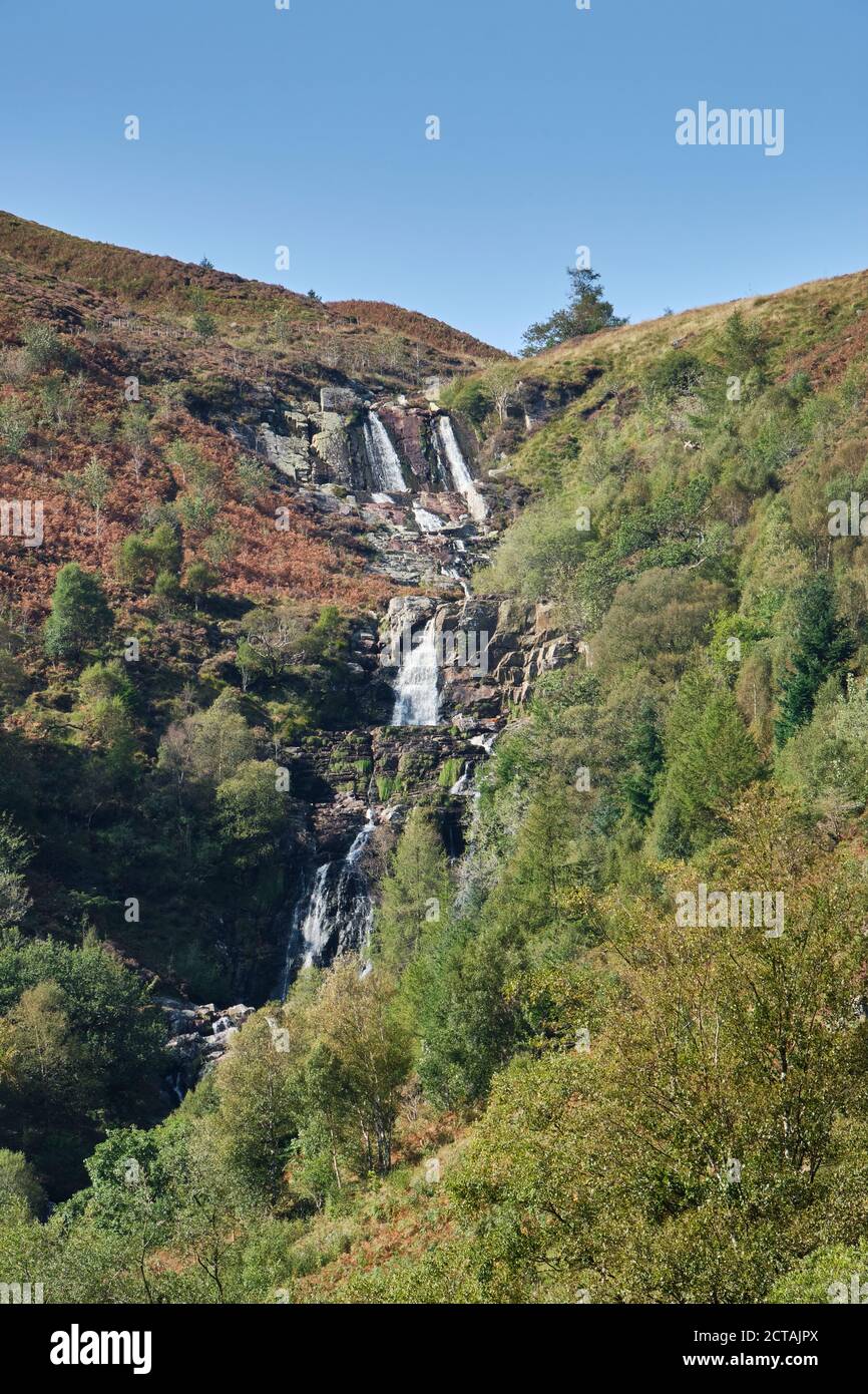 La cascade de Pistyll Rhyd y mainciau au lac Vyrnwy, Powys, pays de Galles Banque D'Images