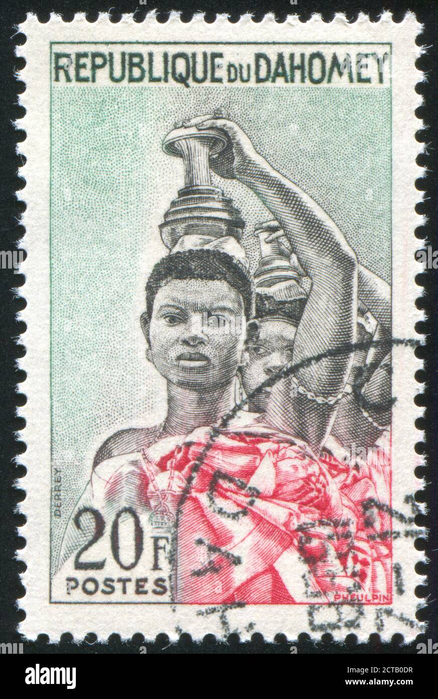 DAHOMEY VERS 1963: Timbre imprimé par Dahomey, montre les femmes Nessoukoue portant des vases sur la tête, vers 1963 Banque D'Images