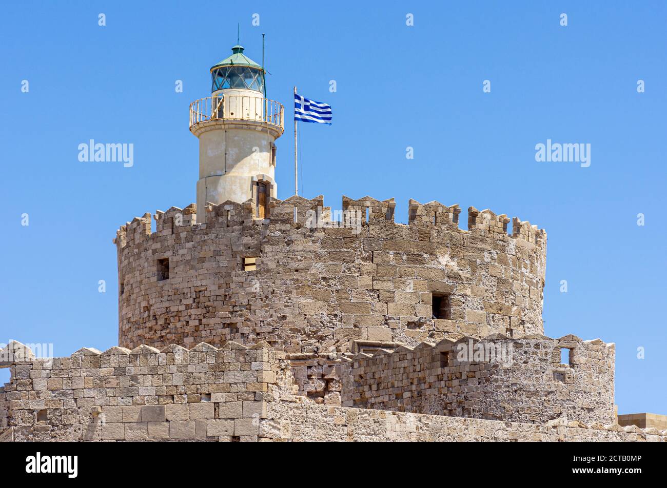 Phare et tour du fort de Saint Nicholas, ville de Rhodes, Rhodes, Dodécanèse, Grèce Banque D'Images