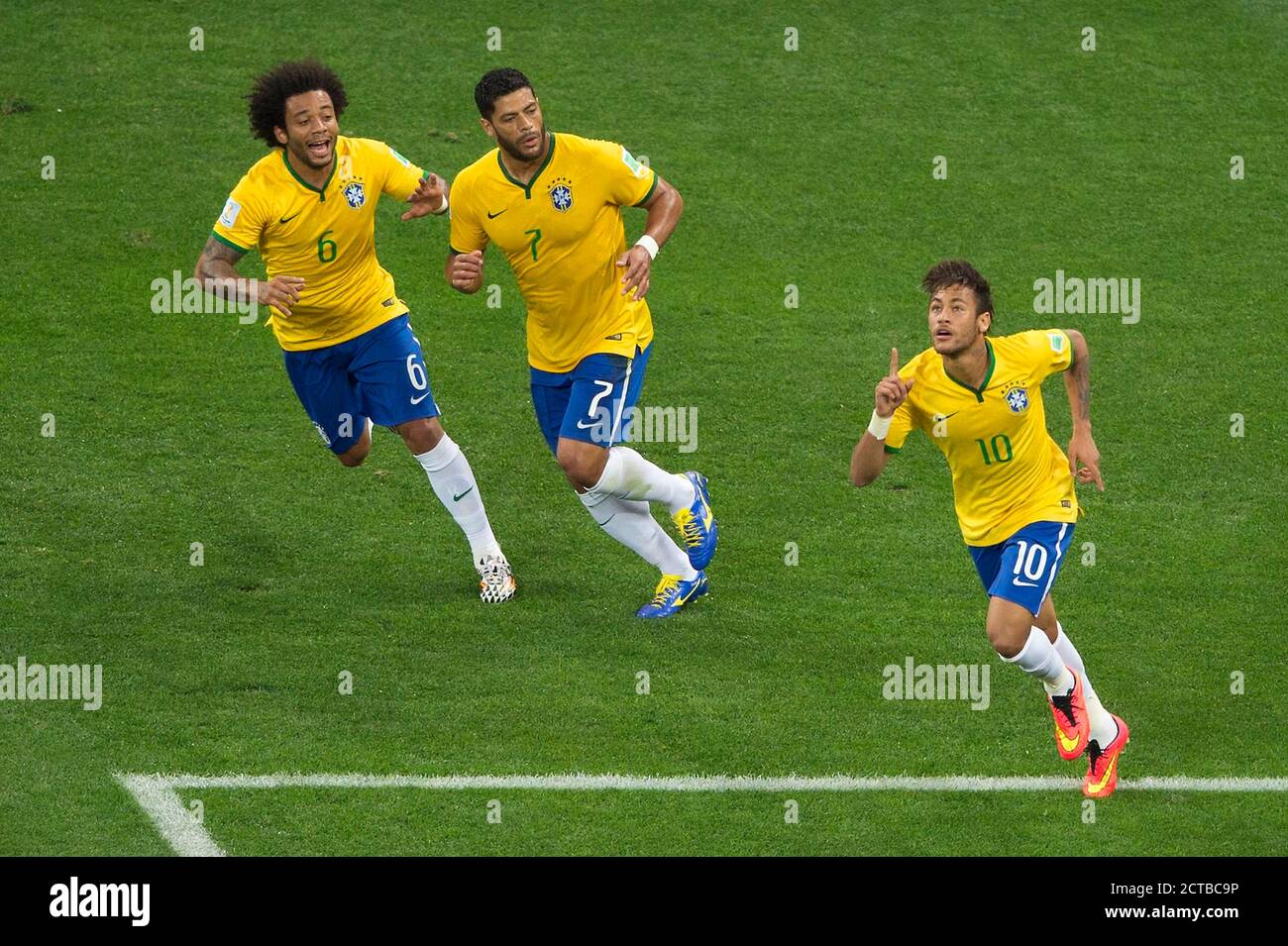 Neymar célèbre son eqialiiser pour le Brésil 1-1 Brésil / Croatie coupe du monde du Brésil 2014 - Arena de Sao Paolo image : Mark pain 12/6/2014 Banque D'Images