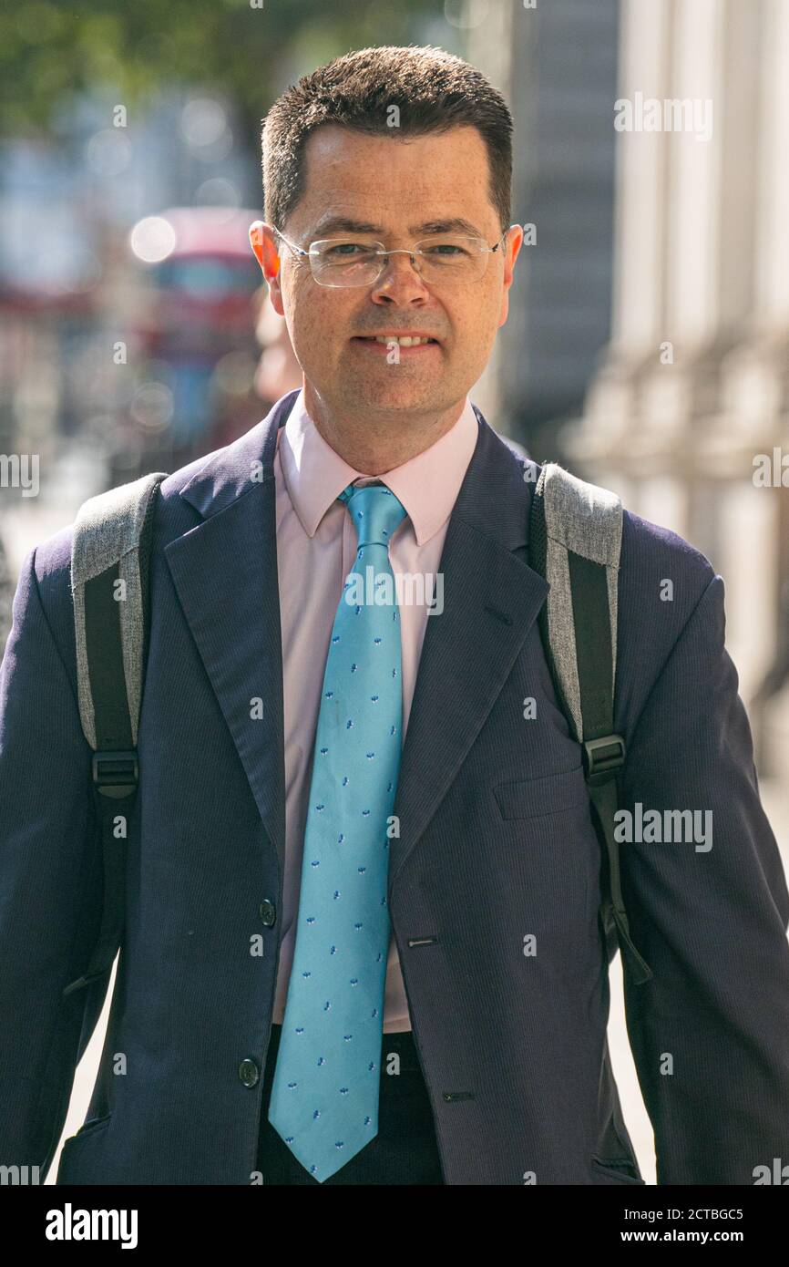 WESTMINSTER LONDON, ROYAUME-UNI, 22 SEPTEMBRE 2020. James Brokenshire, ministre d'État à la sécurité au siège social . Le Premier ministre Boris Johnson doit faire une déclaration sur les nouvelles restrictions concernant le coronavirus, y compris la fermeture de pubs à 22h, alors que le gouvernement tente de ralentir la propagation des infections à COVID-19.Credit: amer ghazzal/Alamy Live News Banque D'Images