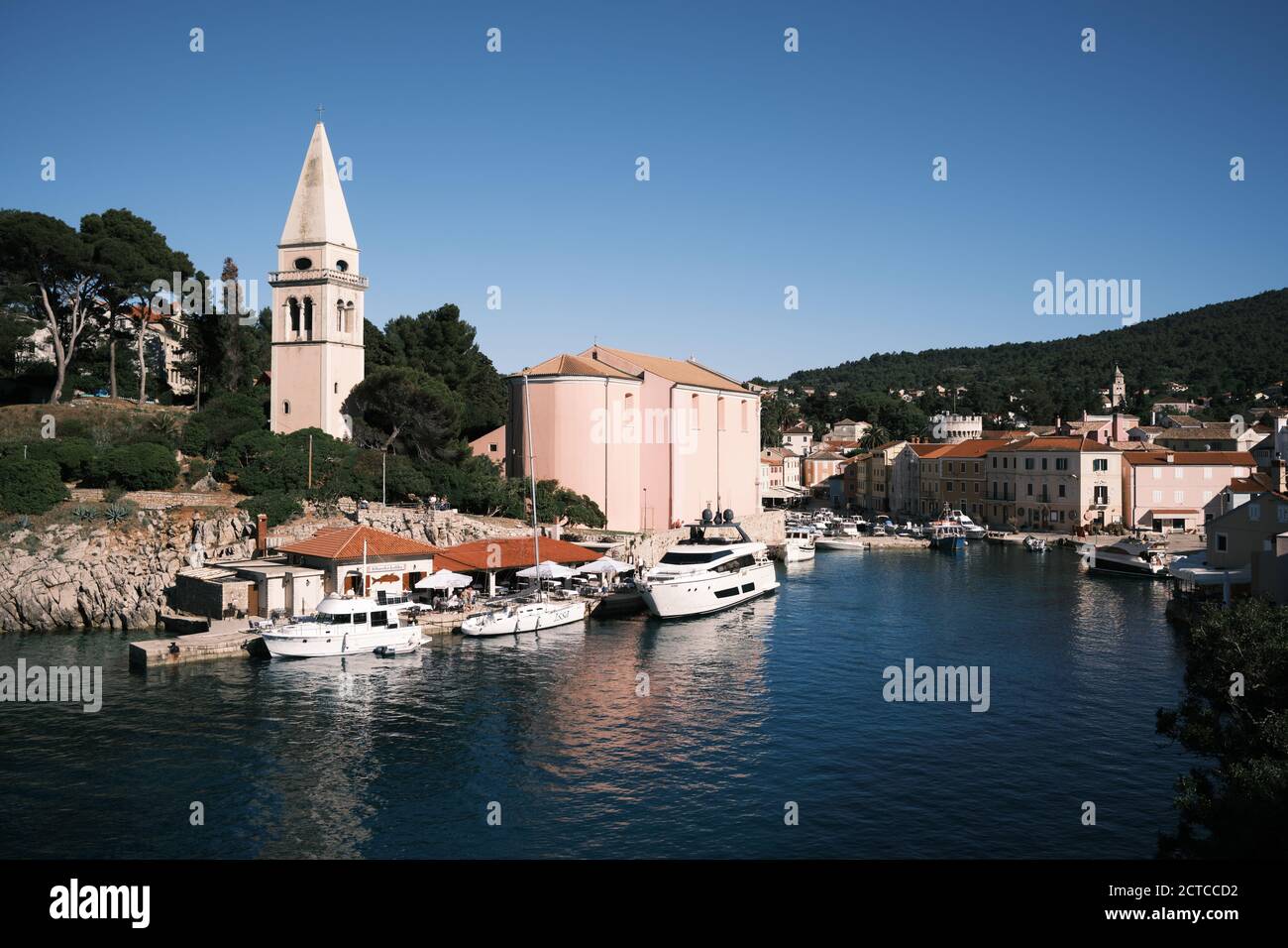 Le port de Veli Lošinj, Croatie Banque D'Images