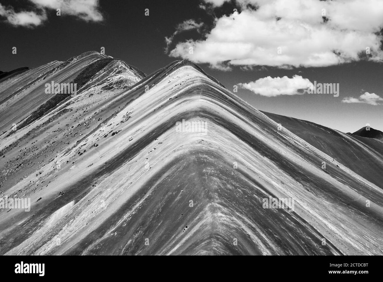 Vue en noir et blanc de la montagne Rainbow près de Cusco, Pérou Banque D'Images