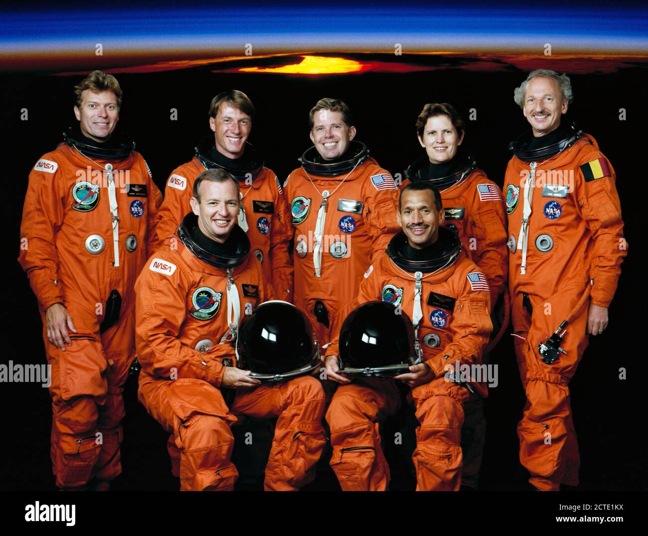 Le portrait officiel de la STS-45 Atlantis, OV-104, l'équipage Banque D'Images