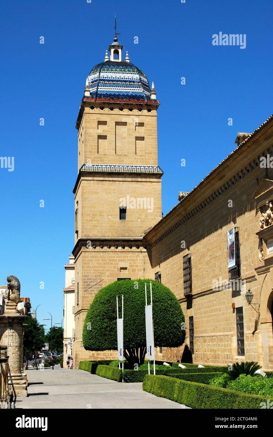 Vue de l'hôpital de Santiago (Hôpital de santiago) sur la Calle Obispo Cobos , Ubeda, Espagne. Banque D'Images