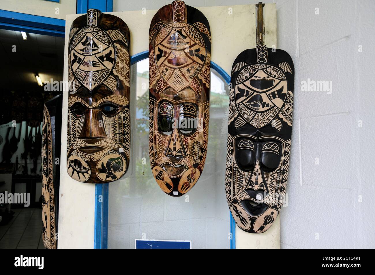 L'artisanat Fujian est en vente dans le village de Pacific Harrbour, à Viti Levu, Fidji, dans le Pacifique Sud Banque D'Images