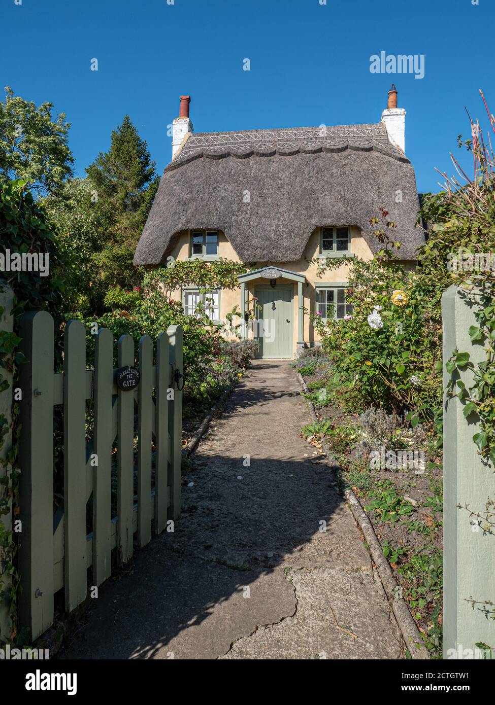 Gîte de chaume dans le village de Honington Warwickshire Angleterre Banque D'Images