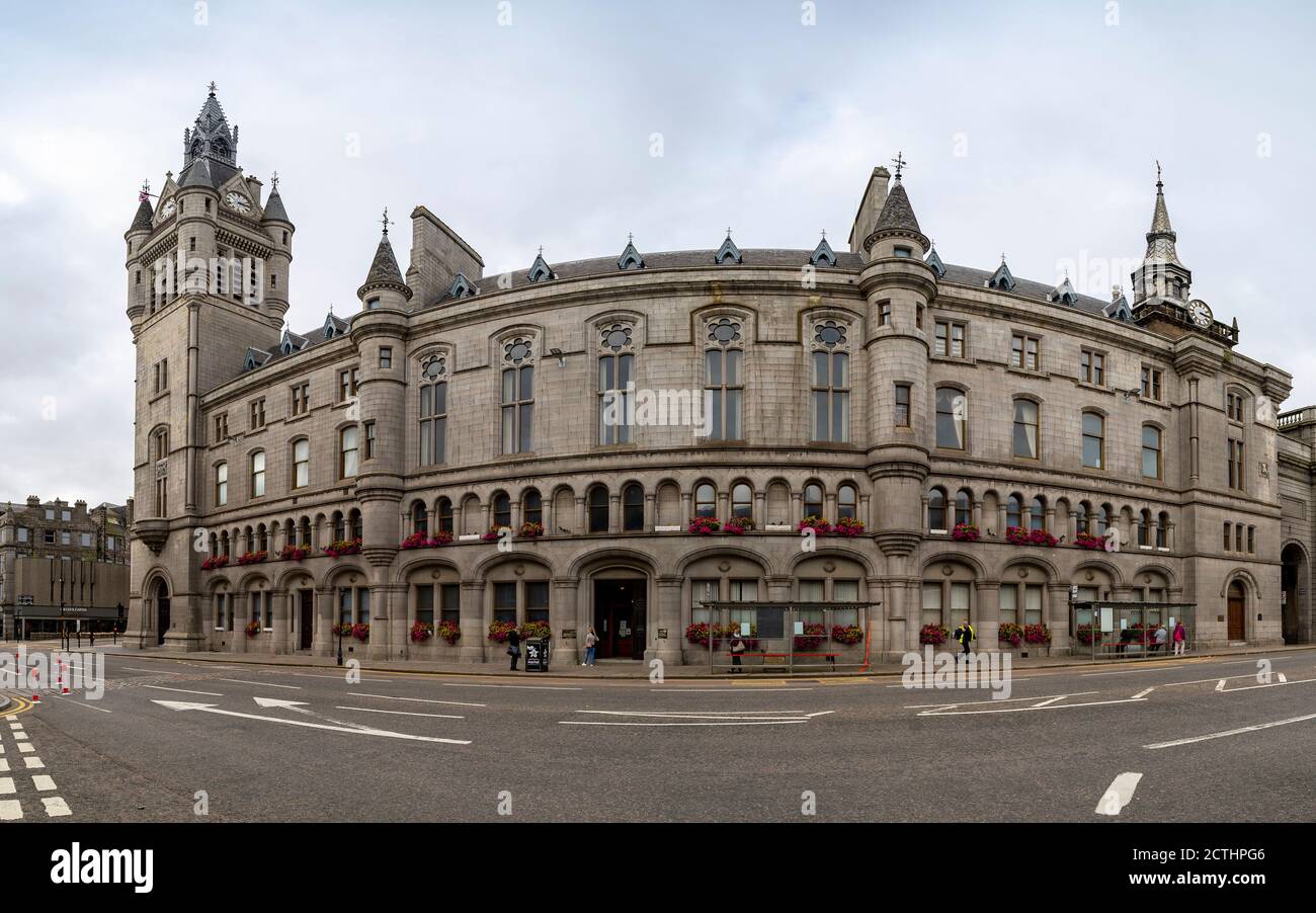 Vue extérieure de Sheriff court sur Union Street dans le centre-ville d'Aberdeen, Écosse, Royaume-Uni Banque D'Images
