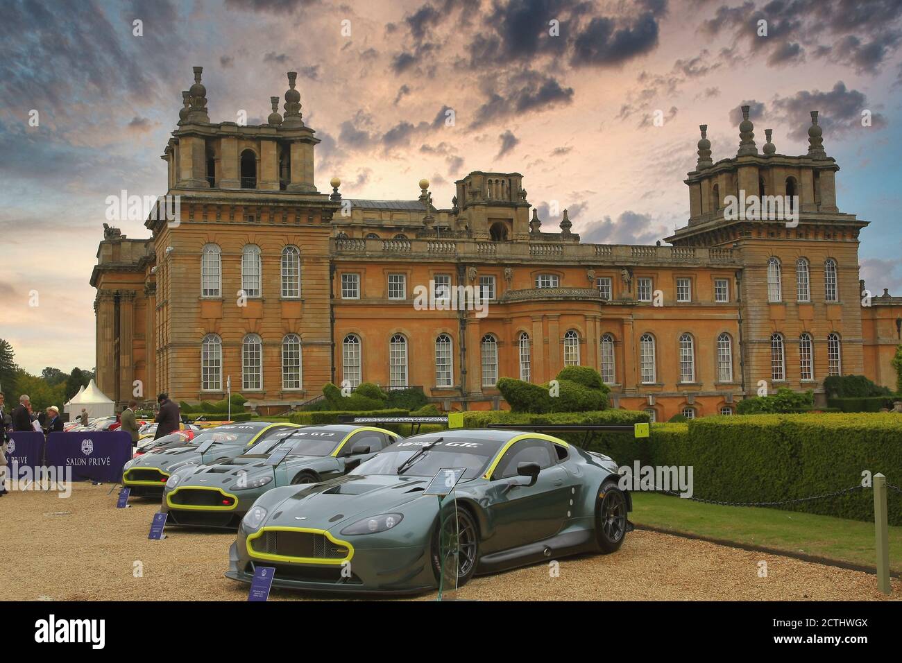 Palais de Blenheim, Oxford, Royaume-Uni. 23 septembre 2020. Aston Martin Vantage la parade de GTE au célèbre salon Prive tenu au Palais de Blenheim crédit: Motofoto/Alamy Live News Banque D'Images