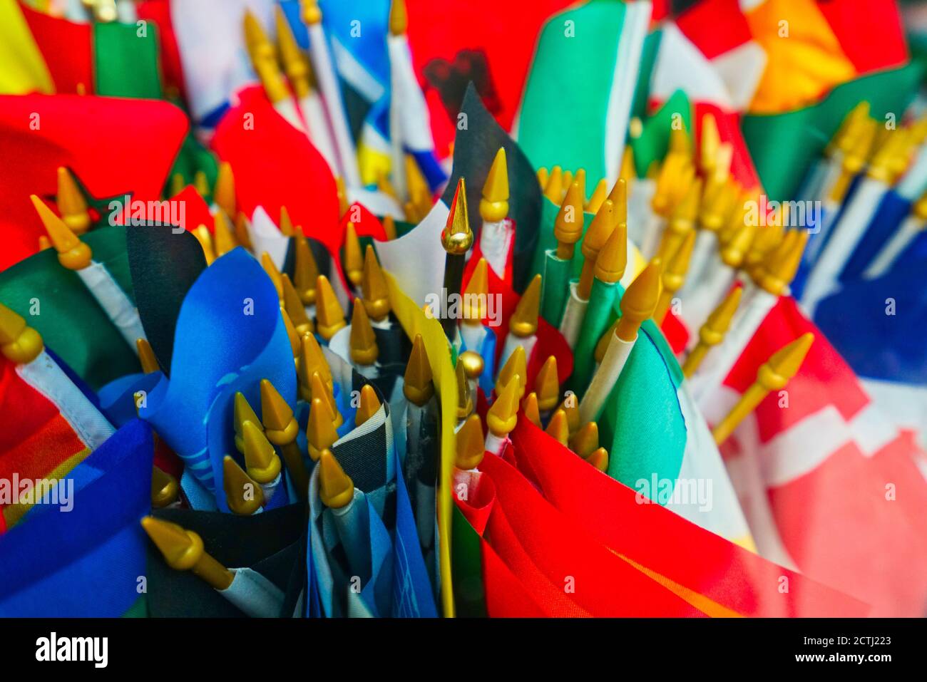 Montréal, Québec, Canada, le 23 septembre 2020. Collection de drapeaux du monde colorés.Credit:Mario Beauregard/Alamy News Banque D'Images