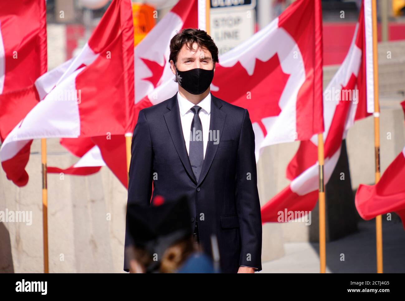 Ottawa, Canada. 23 septembre 2020. Le premier ministre canadien, Justin Trudeau, arrive au Sénat canadien pour le discours du Trône. Le Parlement actuel a été prorogé il y a un mois comme une remise à zéro après une année difficile pour le gouvernement libéral minoritaire, de la pandémie en cours aux scandales, Et le nouveau discours du Trône est utilisé comme une remise à zéro pour présenter aux Canadiens comment le gouvernement prévoit de se reconstruire à la suite de l'impact de la pandémie. Credit: Meanderingemu/Alamy Live News Banque D'Images