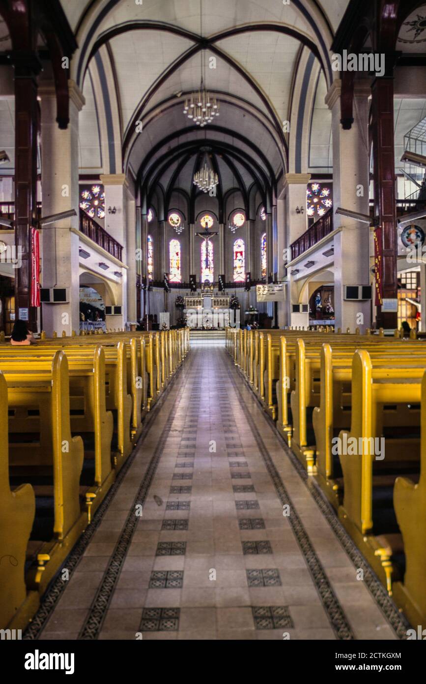 L'intérieur de la célèbre cathédrale de Manille, aux Philippines. Banque D'Images