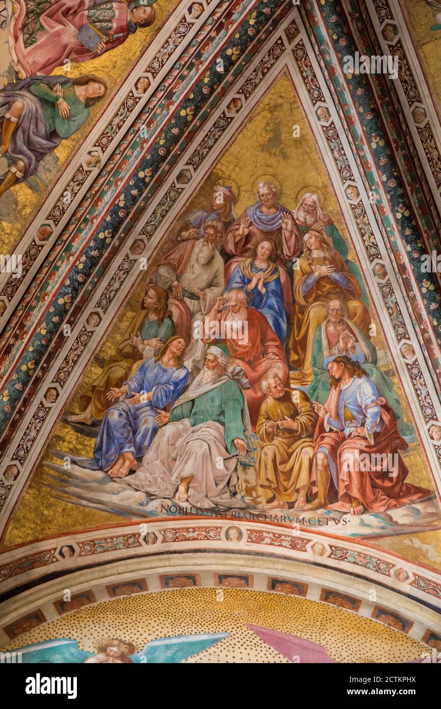 Orvieto, région de l'Ombrie, Italie. Fresque colorée dans le duomo Orvieto (cathédrale). Banque D'Images