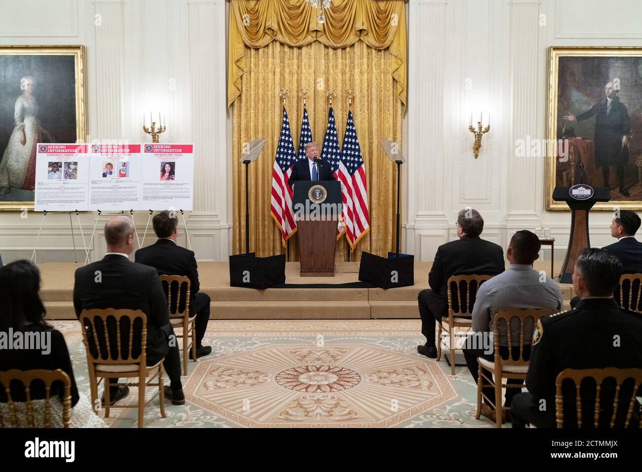 Le président Donald Trump prononce un discours sur l’opération légende, une initiative fédérale visant à lutter contre la criminalité violente dans les villes américaines, lors d’un discours prononcé le 22 juillet 2020 dans la salle est de la Maison Blanche. Banque D'Images