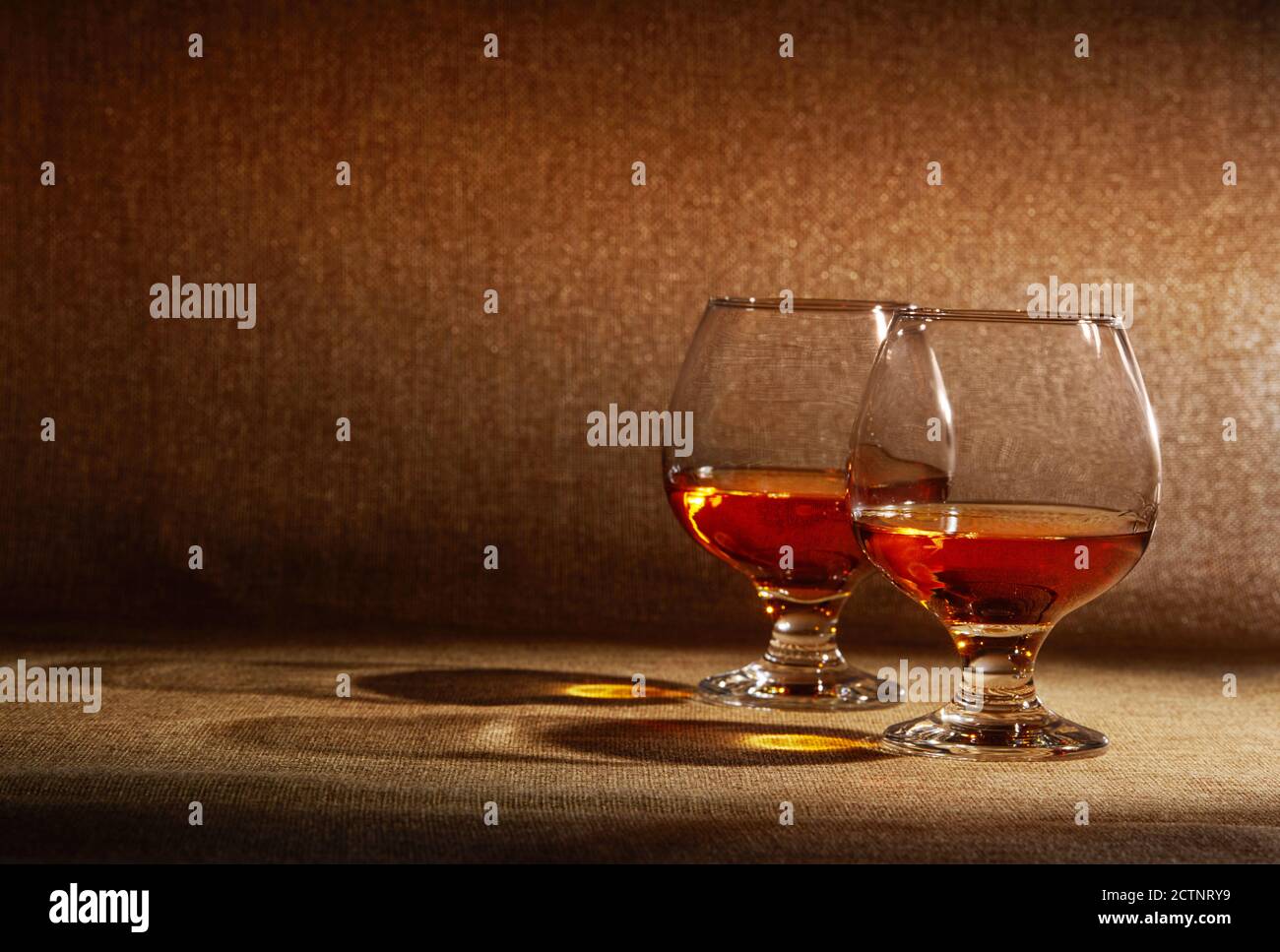 Deux verres de Cognac Banque D'Images
