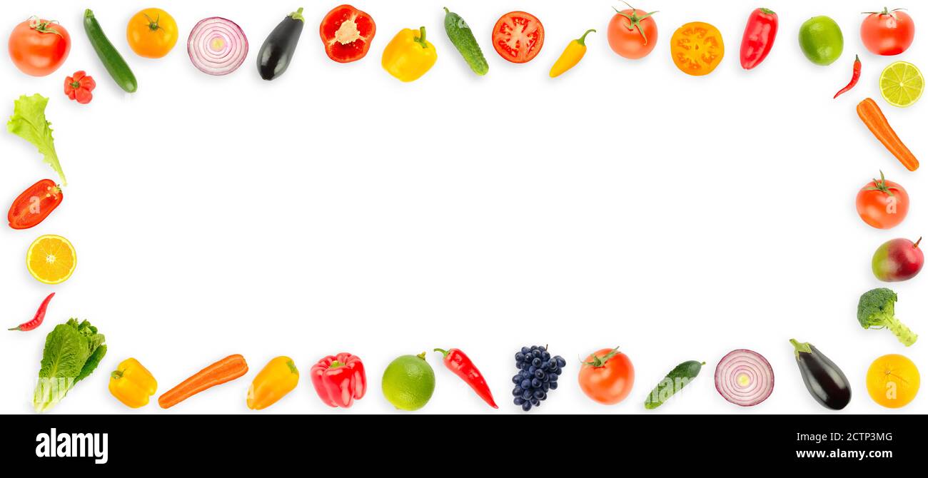 Légumes et fruits frais mûrs à cadre large isolés sur fond blanc. Copier l'espace Banque D'Images