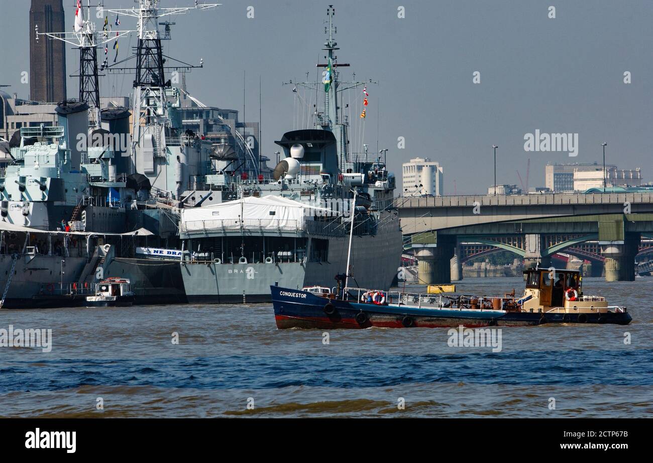 Nom du fichier : DSC 0070.JPG taille du fichier : 2.7MB (2835249 octets) Date de prise : 2002/08/15 10:48:27 taille de l'image : 3008 x 1960 pixels résolution : 300 x 300 dpi Banque D'Images