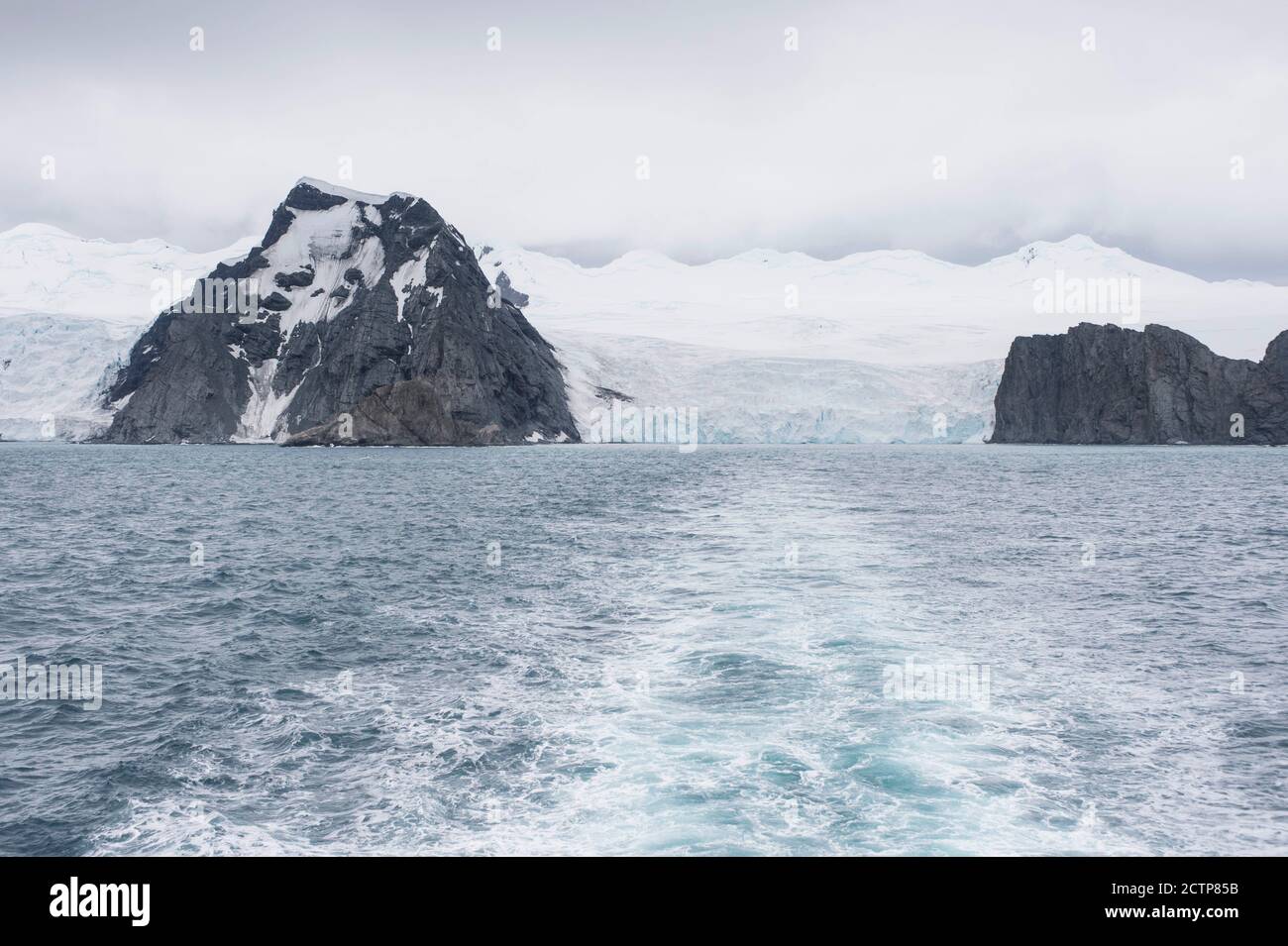 Point Wild, Elephant Island, Antarctique. Point d'atterrissage de Shackleton et glacier de furness Banque D'Images