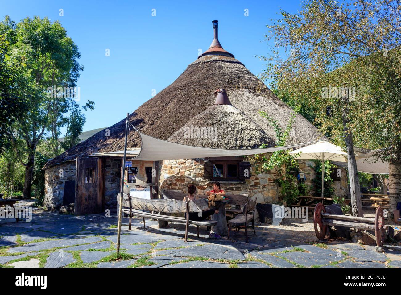 Palloza, maison de campagne traditionnelle. Balboa. El Bierzo. León. Espagne Banque D'Images