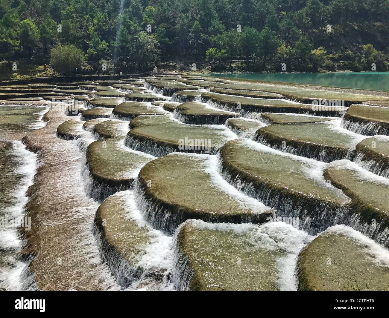 Blue Moon Valley, un endroit populaire à l'intérieur de la montagne enneigée du Dragon de Jade, en Chine Banque D'Images