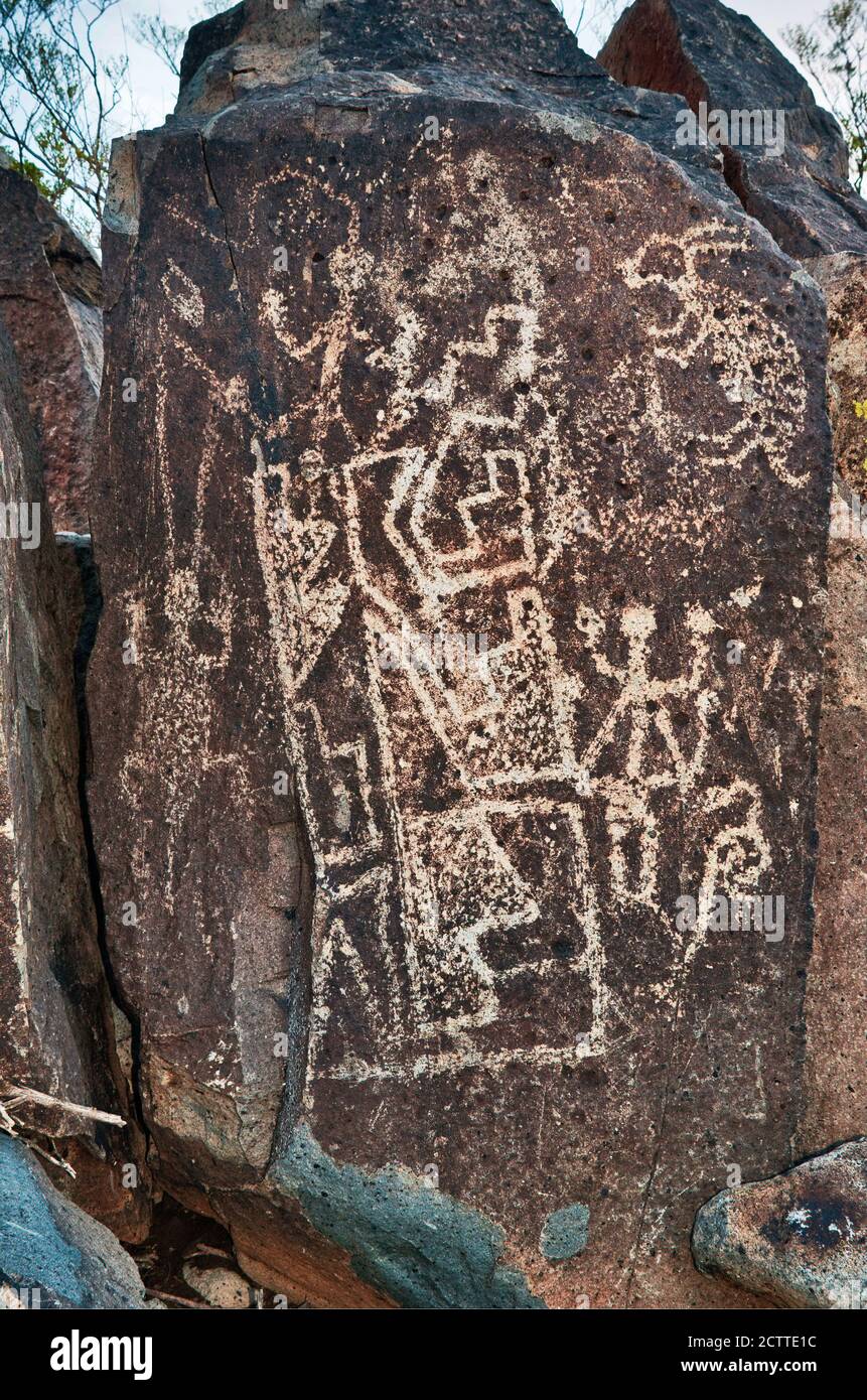 Jornada Mogollon style rock art aux Trois Rivières Site de pétroglyphes, Désert de Chihuahuan près de la Sierra Blanca, New Mexico, USA Banque D'Images