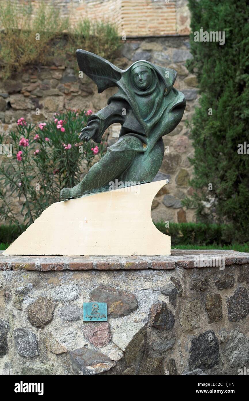 Tolède, España, Hiszpania, Espagne, Espagnol; UNE petite statue de Sainte-Thérèse de Jésus. Statue de Sainte-Thérèse-de-Jésus. Estatua de St. Teresa de Jesús. Banque D'Images