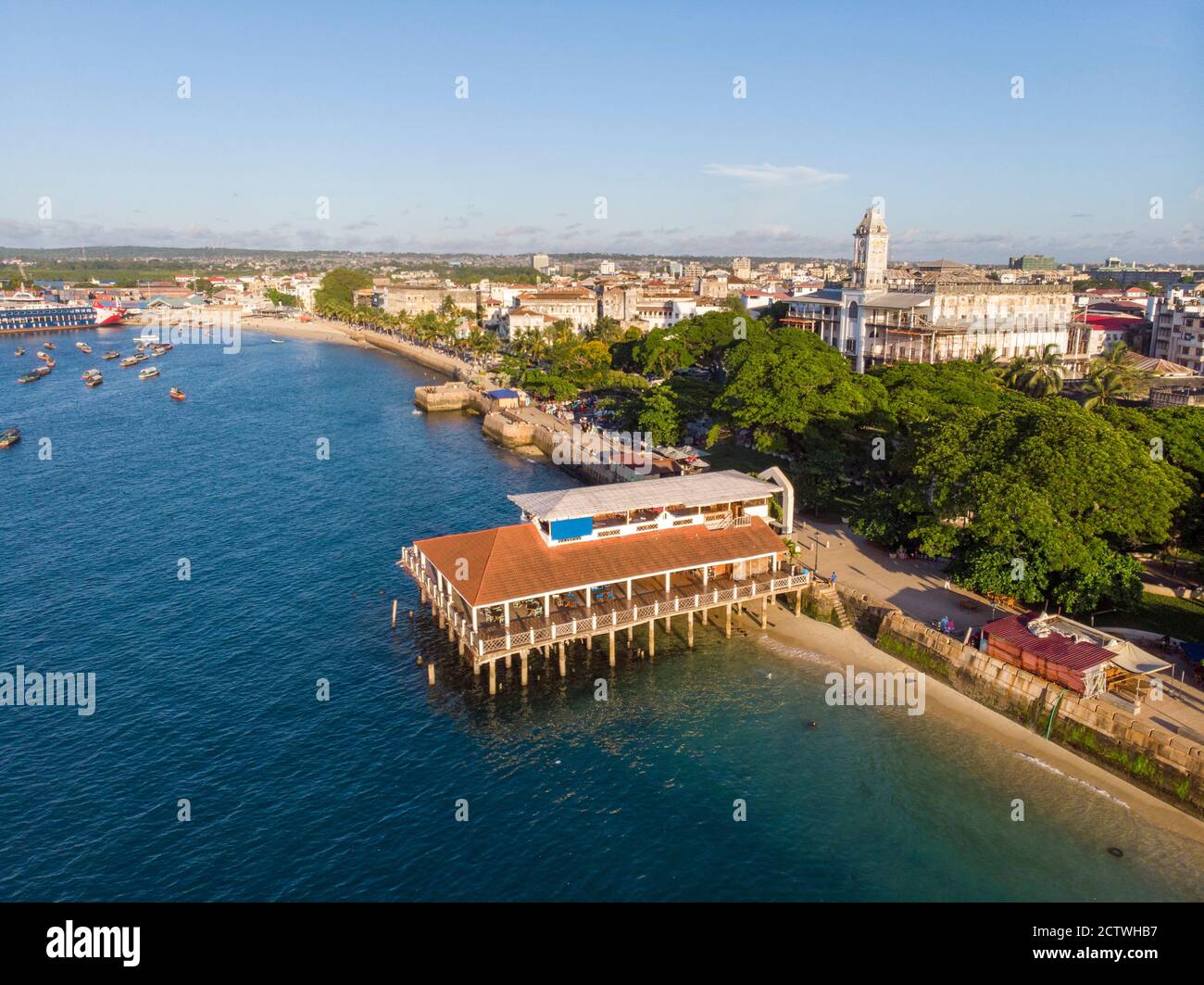 Photo aérienne de la célèbre mairie de Stone Town, Zanzibar, Tanzanie Banque D'Images