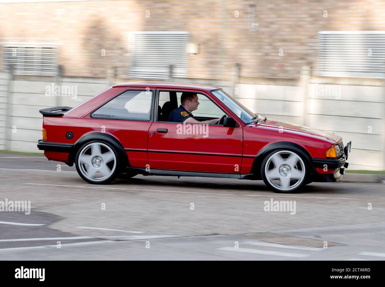 Véhicule à hayon rétro Mk3 Ford Escort modifié Banque D'Images